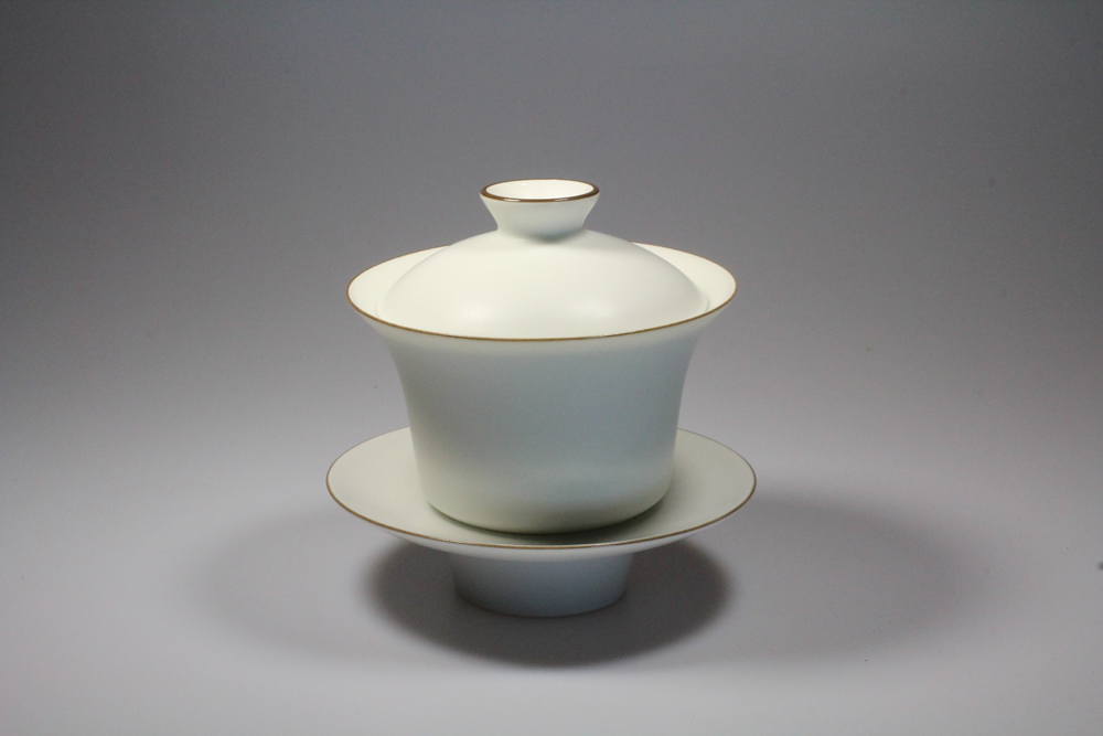 Gaiwan Wu Guang You Porzellan matt weiss mit braunem Rand